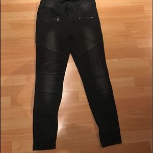 (2 for $30) Design lab black skinny jeans